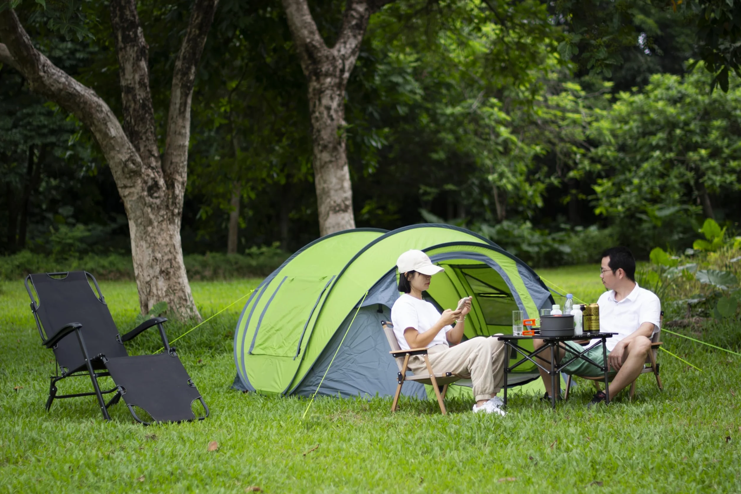 Instant Pop-Up Tent–2 Person Tent with Easy Automatic Setup, Ideal for Camping, Traveling, and Outdoor Adventures. Quick and Convenient Assembly