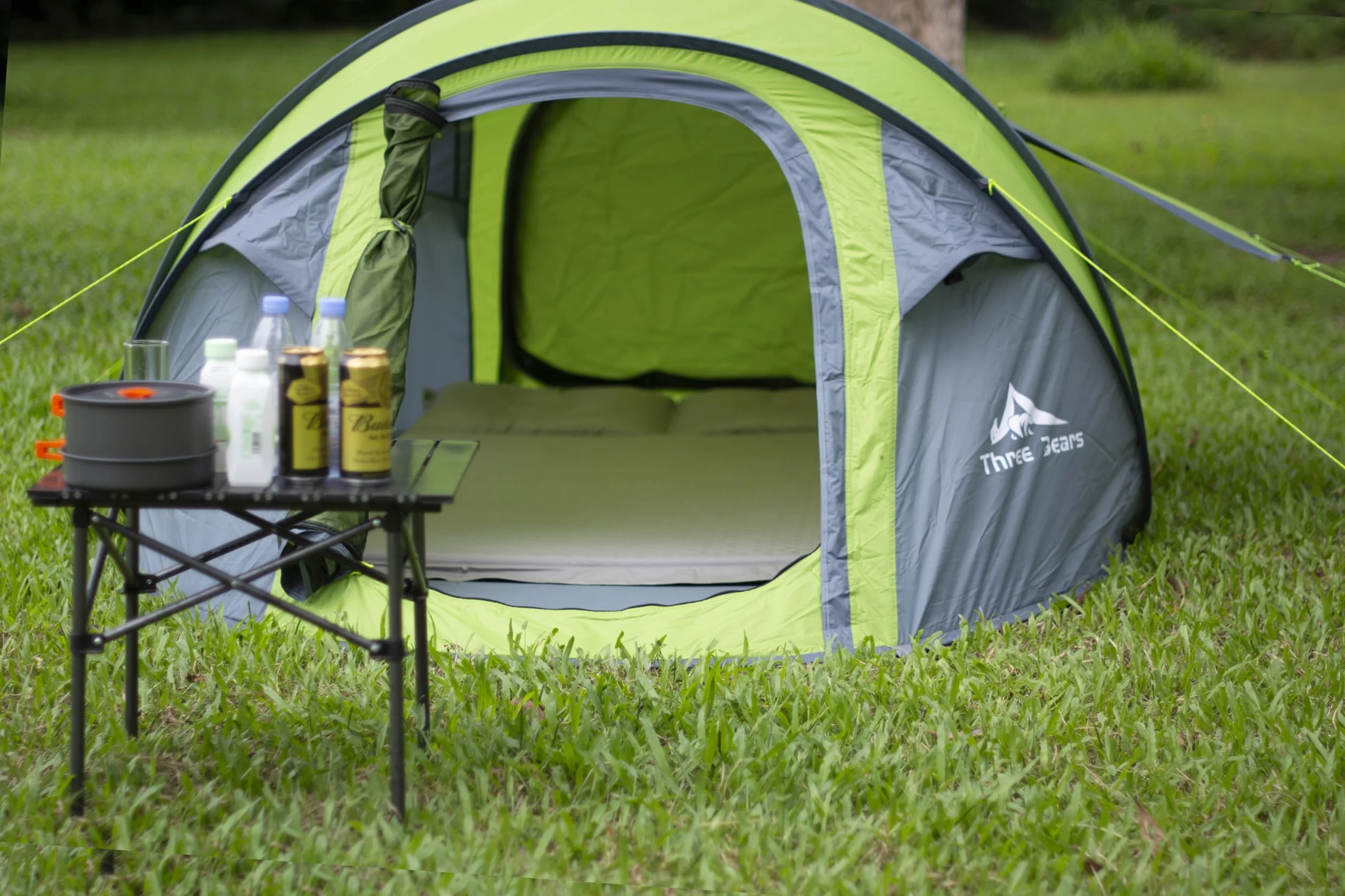 Instant Pop-Up Tent–2 Person Tent with Easy Automatic Setup, Ideal for Camping, Traveling, and Outdoor Adventures. Quick and Convenient Assembly