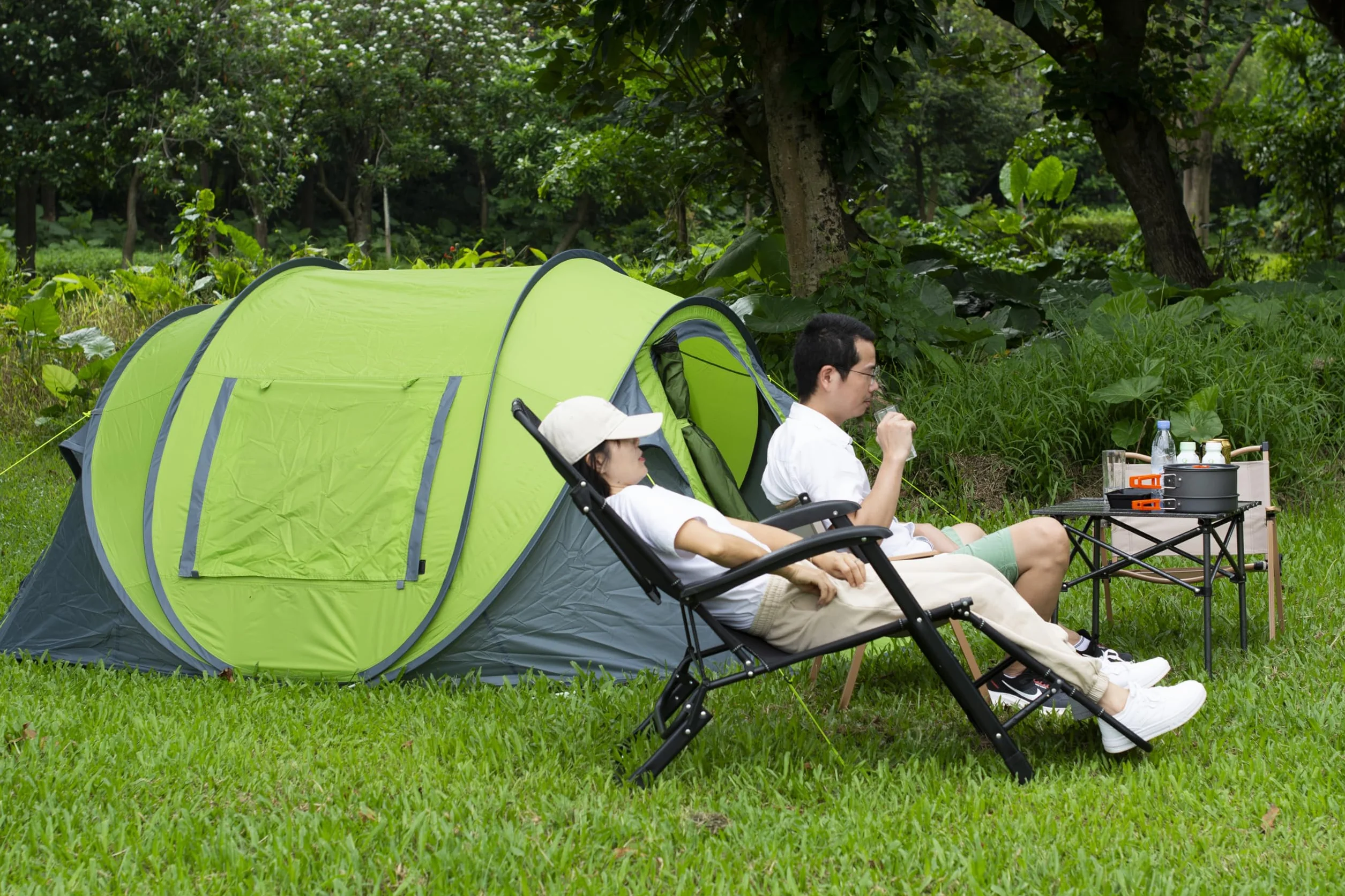 Instant Pop-Up Tent–2 Person Tent with Easy Automatic Setup, Ideal for Camping, Traveling, and Outdoor Adventures. Quick and Convenient Assembly